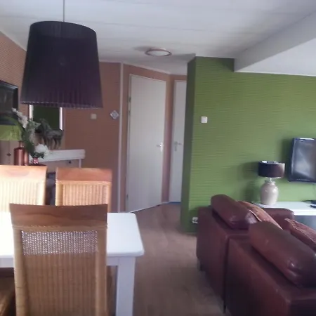 Cozy With Dishwasher, Near The Wadden Sea Chalet