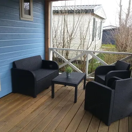 Cozy With Dishwasher, Near The Wadden Sea Chalet Hippolytushoef