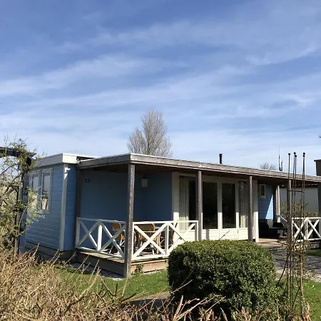 Cozy With Dishwasher, Near The Wadden Sea Шале